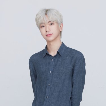 아인